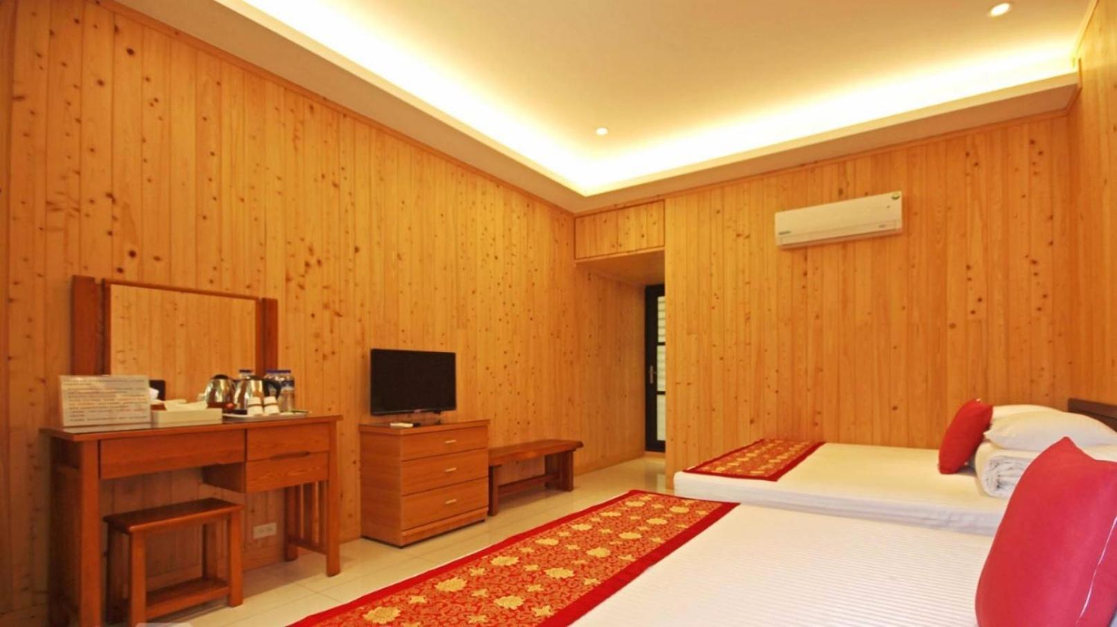 Qian'S Garden Inn Lugu Exterior photo